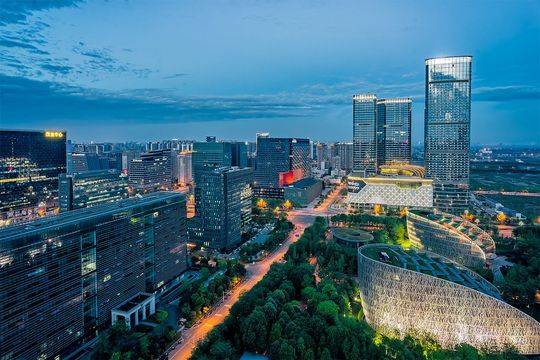 从“外向型”转向“开放型”，成都加快建设国际门户枢纽城市