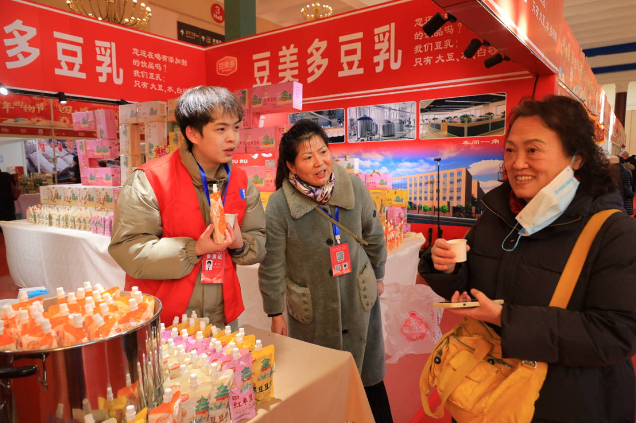 迎春花市年味足，深圳发力春节消费市场丨新春走基层