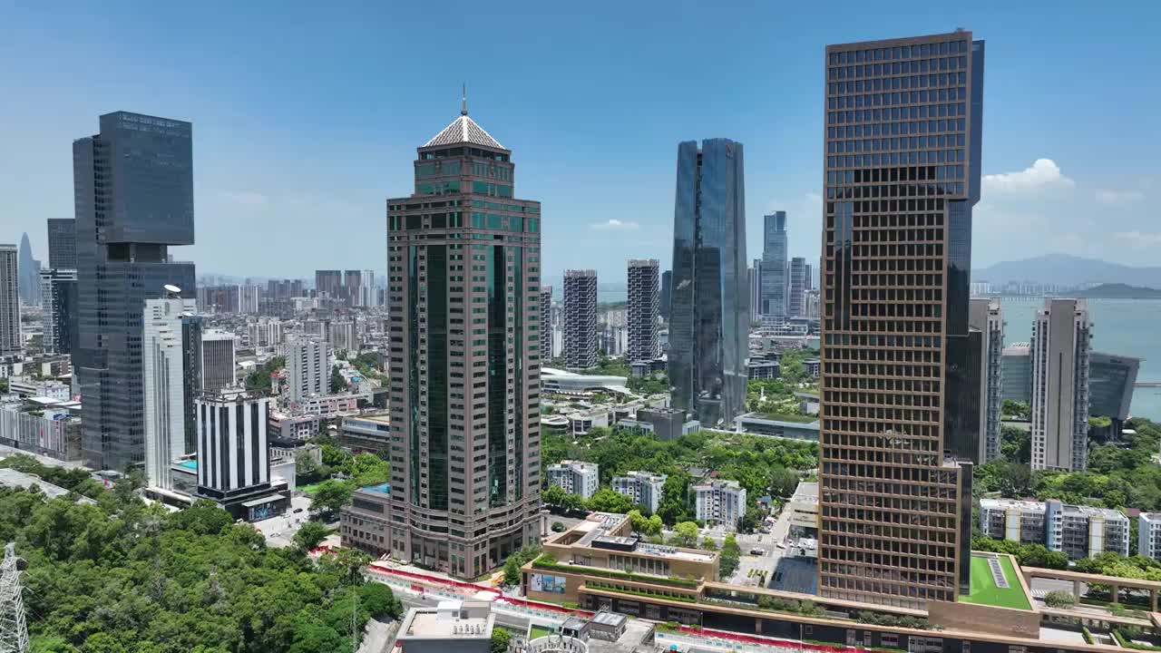 ST中泰大宗交易成交50.00万股 成交额225.00万元