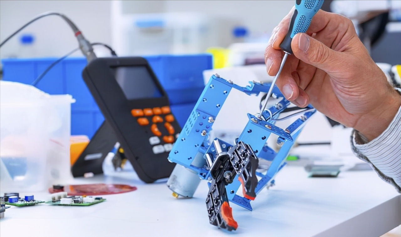 【公告精选】中国铝业2024年预盈120亿至130亿元；汇源通信提示风险