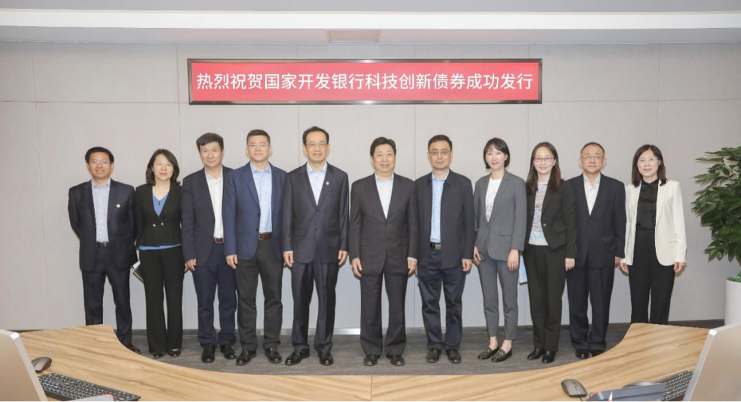 ST中泰大宗交易成交50.00万股 成交额225.00万元