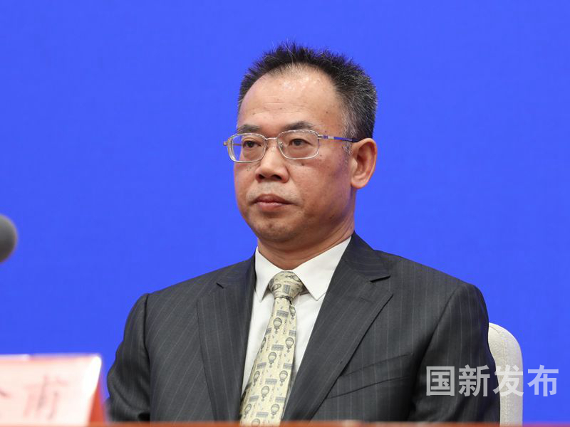 【公告精选】中国铝业2024年预盈120亿至130亿元;汇源通信提示风险