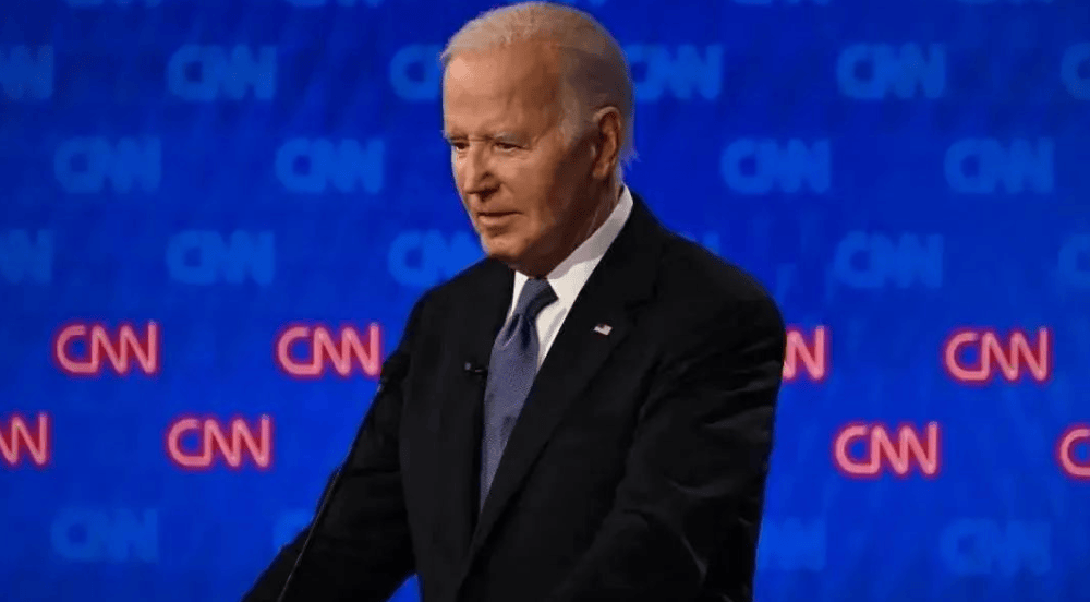 ST中泰大宗交易成交50.00万股 成交额225.00万元