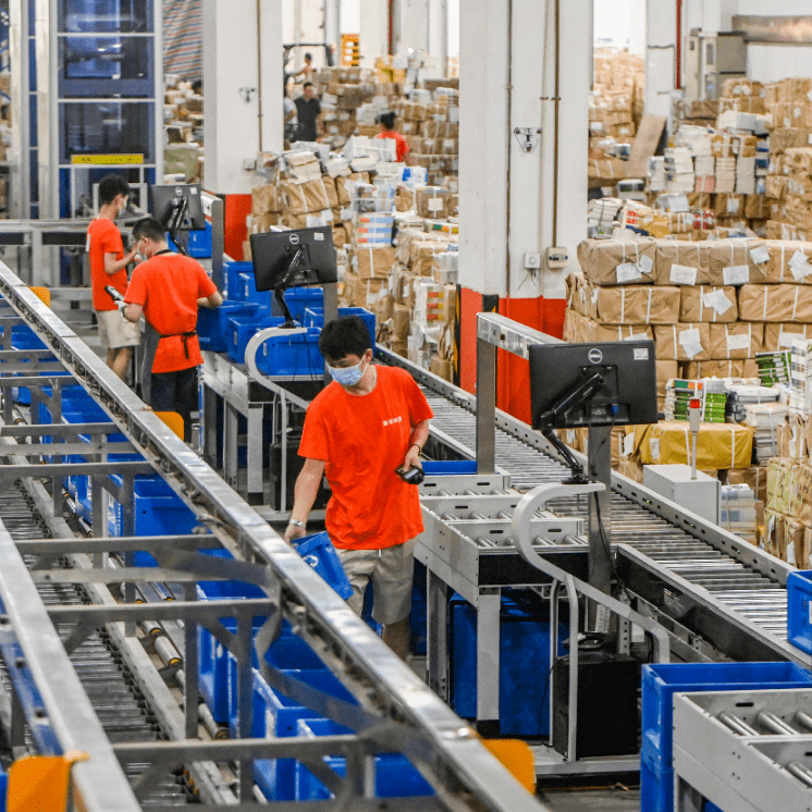 ST中泰大宗交易成交50.00万股 成交额225.00万元