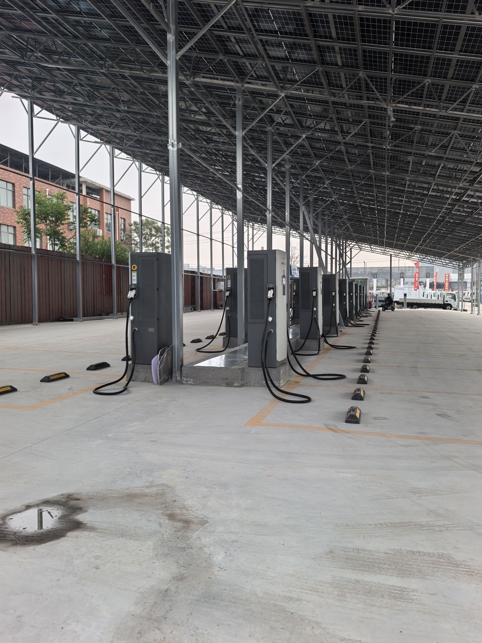 【公告精选】中国铝业2024年预盈120亿至130亿元；汇源通信提示风险