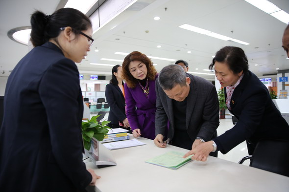 ST中泰大宗交易成交50.00万股 成交额225.00万元