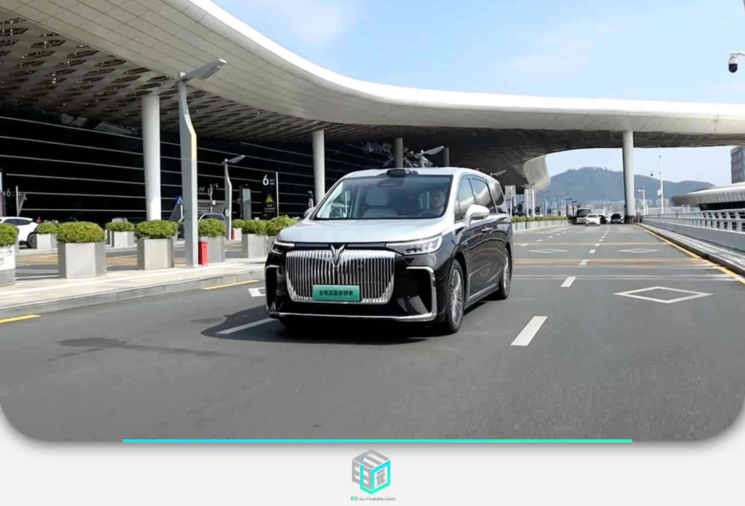 ST中泰大宗交易成交50.00万股 成交额225.00万元