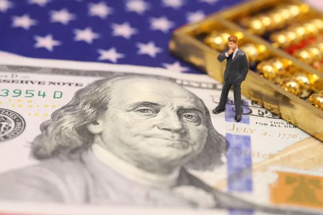 ST中泰大宗交易成交50.00万股 成交额225.00万元