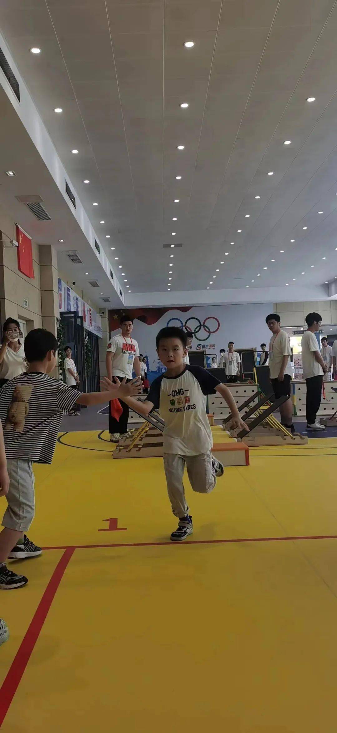 【公告精选】中国铝业2024年预盈120亿至130亿元；汇源通信提示风险