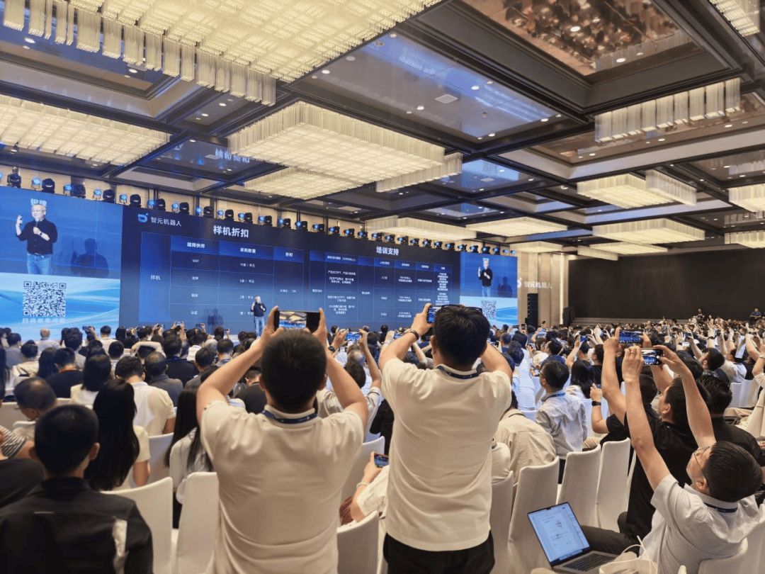 ST中泰大宗交易成交50.00万股 成交额225.00万元